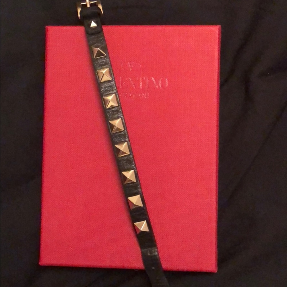 Rockstud Valentino Bracelet Black